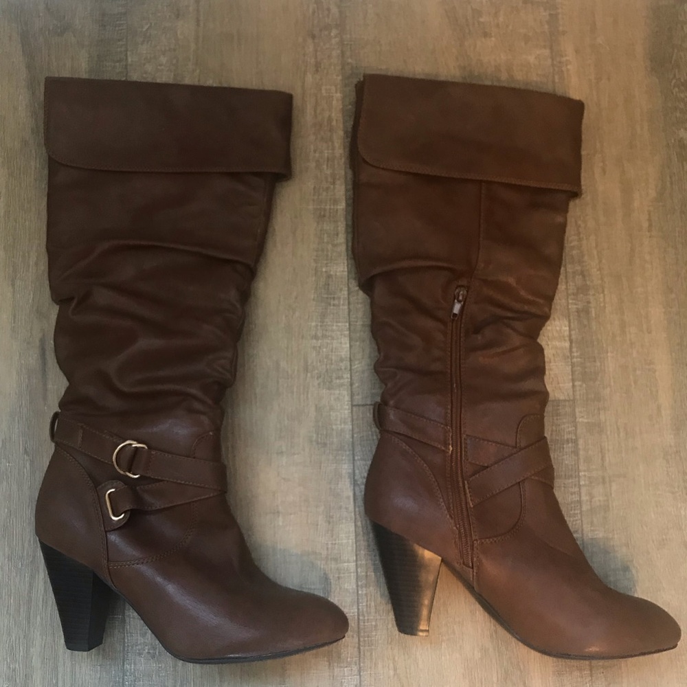 Rampage brown fold over brown boot.